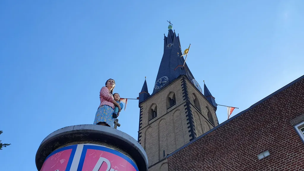 Düsseldorf Tour: Kuriose Fakten & unnützes Wissen individueller Stadtrundgang