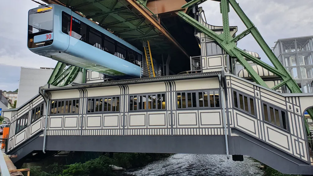 Wuppertal: Bummel durch Barmen individueller Stadtrundgang