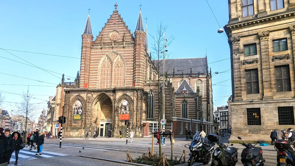 Amsterdam „kleine Geschichten” Entdeckertour individueller Stadtrundgang