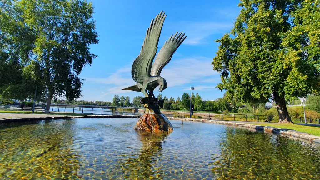 Oulu Highlights: Polizist, Inseln, Burg + Fontänen individueller Stadtrundgang