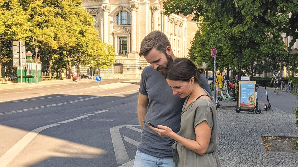 Fun Facts Tour Alexanderplatz - Brandenburger Tor individueller Stadtrundgang