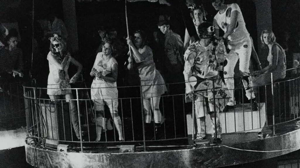 Sightseeing Spaziergang durch München Schwabing individueller Stadtrundgang