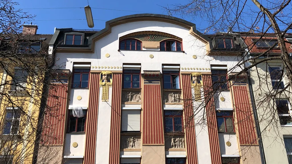 Sightseeing Spaziergang durch München Schwabing individueller Stadtrundgang