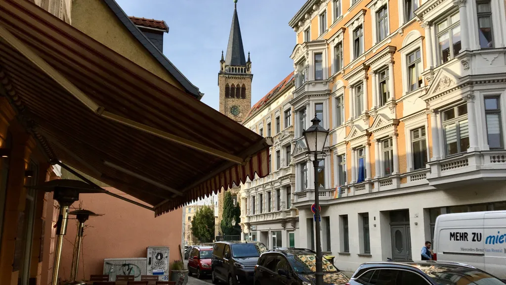 Magdeburg entdecken - Die Elbuferpromenade  individueller Stadtrundgang