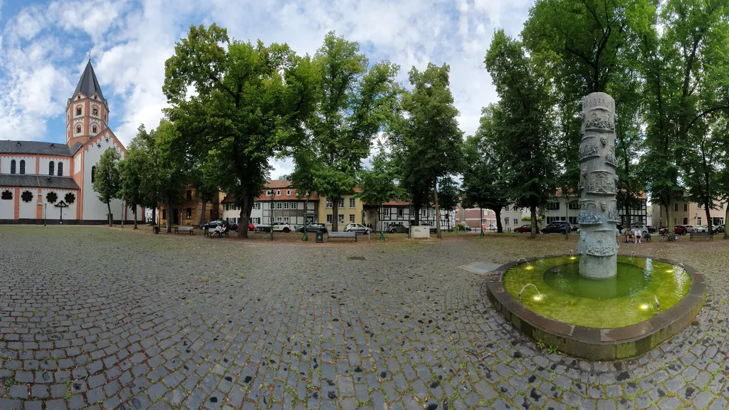 Von Rittern und adligen Stiftsdamen in Gerresheim individueller Stadtrundgang