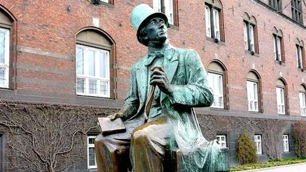 Kopenhagen City Führung zwischen Tivoli und Hafen individueller Stadtrundgang