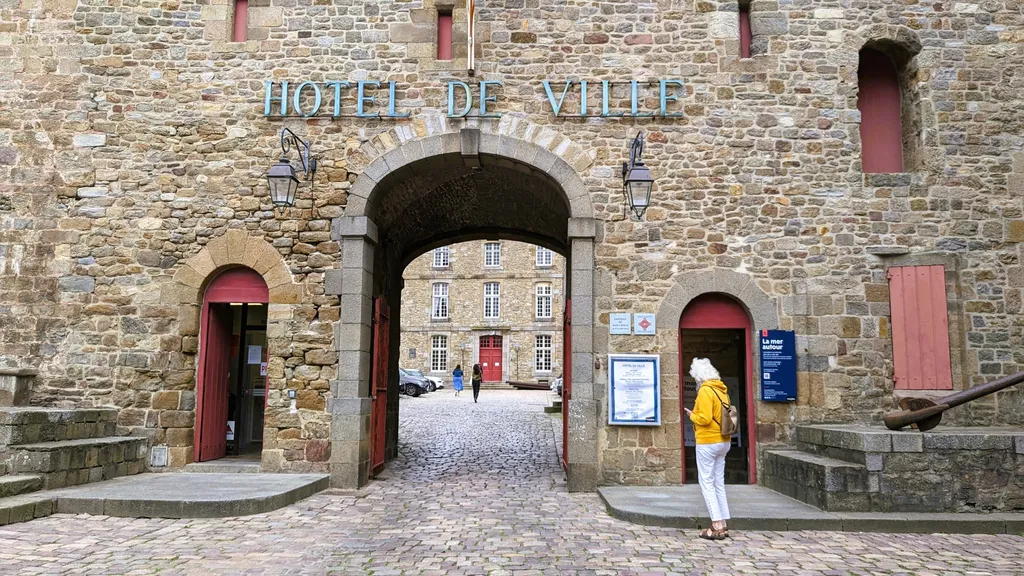 Saint-Malo Führung durch die historische Altstadt individueller Stadtrundgang