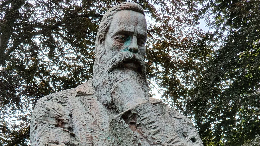 Wuppertal: Bummel durch Barmen individueller Stadtrundgang