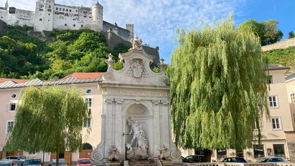 Salzburg Schnitzeljagd: Mozart, Dom & geheime Orte individueller Stadtrundgang