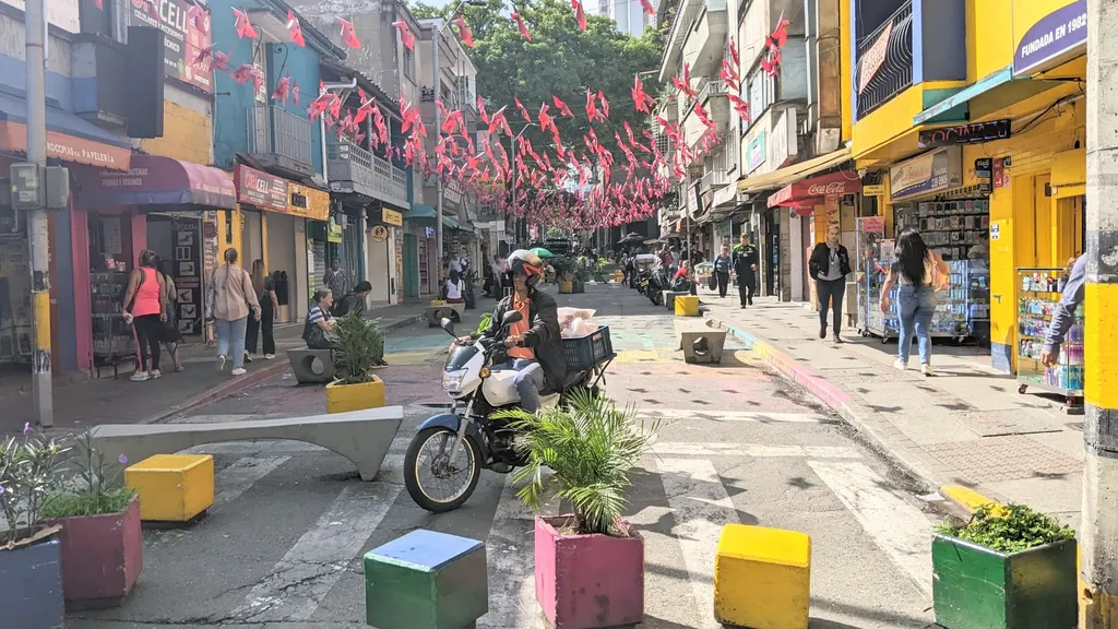 Medellín Downtown Altstadt Geschichte Highlights individueller Stadtrundgang
