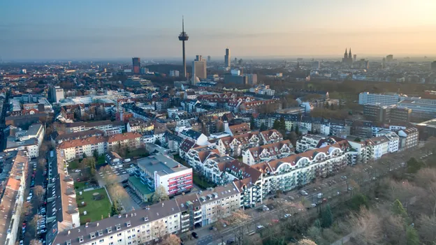 Ehrenfeld Neuehrenfeld und Ehrenfeld, Luftaufnahme (Foto: superbass, CC-by-SA 4.0)