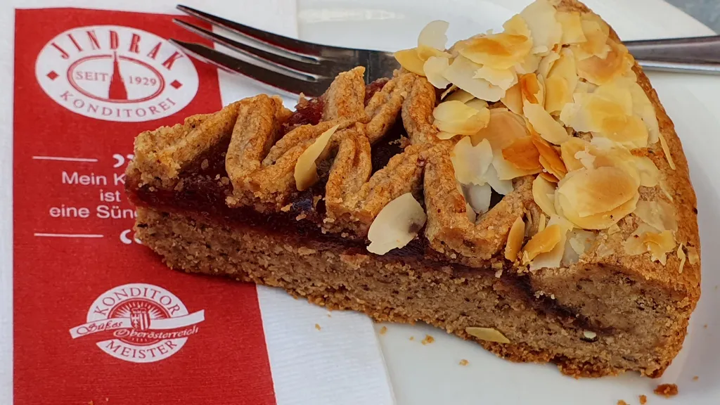 Linz Highlights: Von Römern, Barock und Urban Art individueller Stadtrundgang