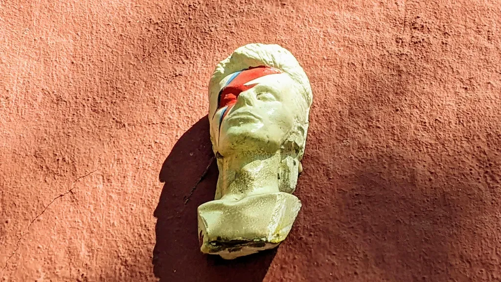 David Bowies Leben in Berlin - inkl. Soundtrack! individueller Stadtrundgang