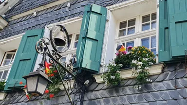 Wülfrath: Fachwerk, Schiefer, Kalk und Wolf Stadtführung