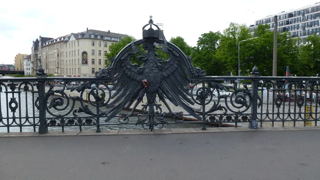 Zwischen Brecht-Haus und Berliner Ensemble individueller Stadtrundgang