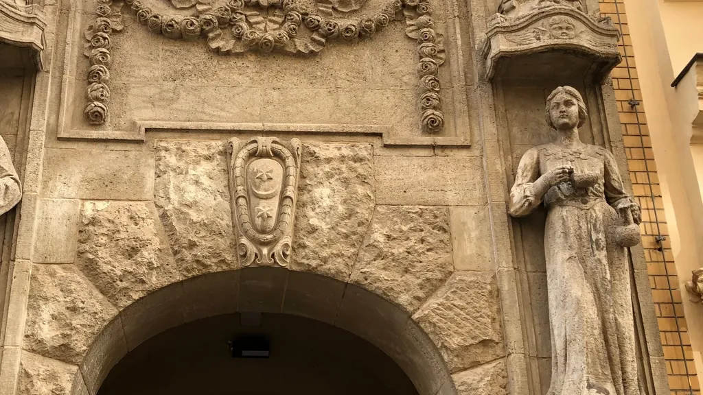 Halle - biblische Geschichten in Szene gesetzt individueller Stadtrundgang