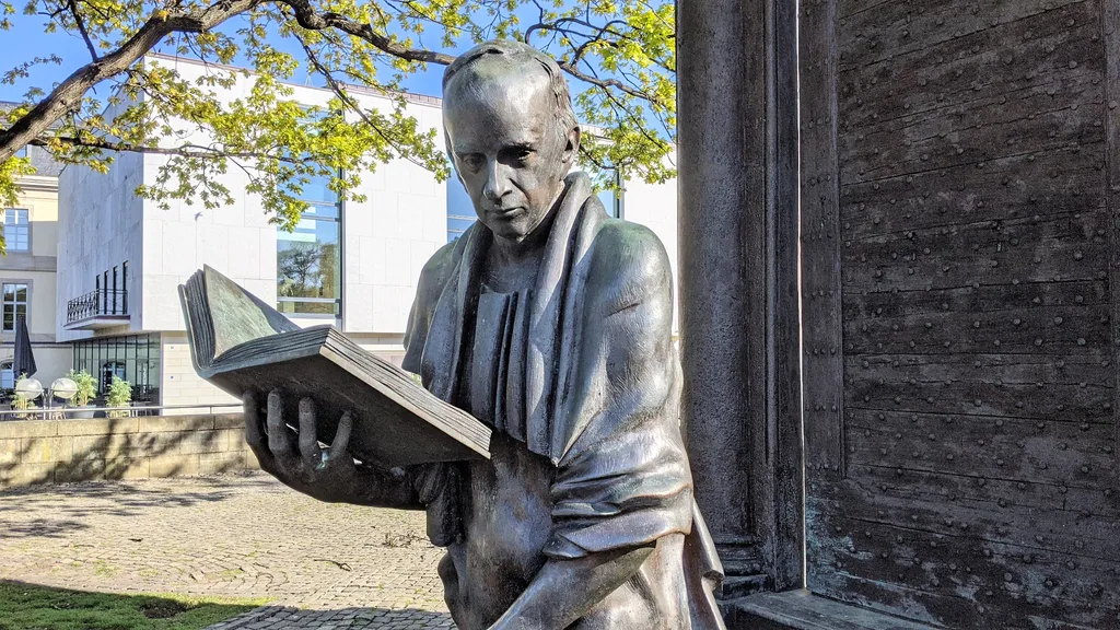 Hannover erleben zwischen Altstadt und Maschpark individueller Stadtrundgang