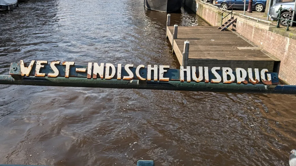 Amsterdam „kleine Geschichten” Entdeckertour individueller Stadtrundgang