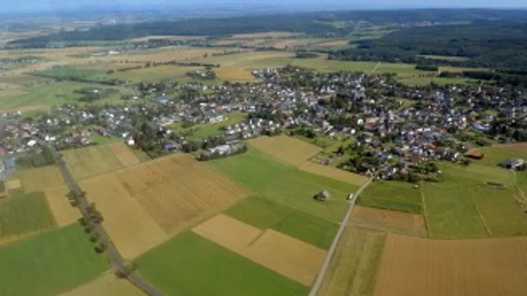Kirchheim (Euskirchen): historische Entdeckertour individueller Stadtrundgang