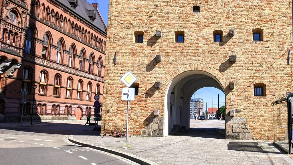 Rostock Führung zu Mythen, Sagen, Stadtgeschichte individueller Stadtrundgang