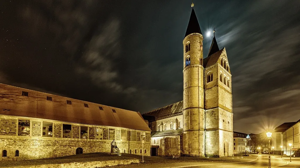 Magdeburg Führung - Dom, Kloster, Grüne Zitadelle individueller Stadtrundgang