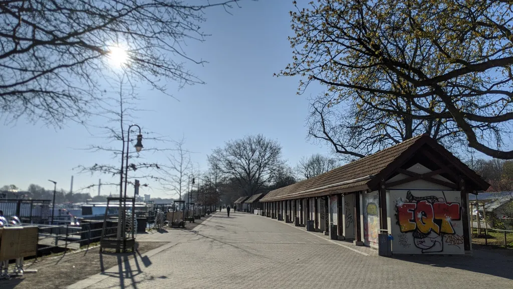 Treptower Park Spaziergang für Entdecker individueller Stadtrundgang