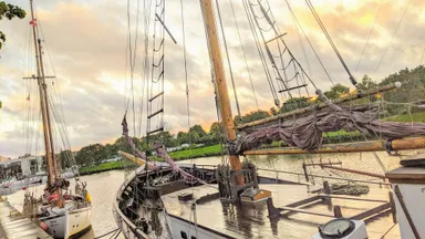 Schiffe, Gänge, Höfe: Seefahrerviertel Lübeck Stadtführung Schiffe, Gänge, Höfe: Seefahrerviertel Lübeck Stadtführung