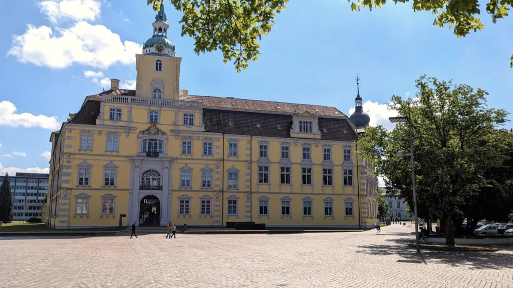 Oldenburg Stadtspaziergang mit Hafen individueller Stadtrundgang