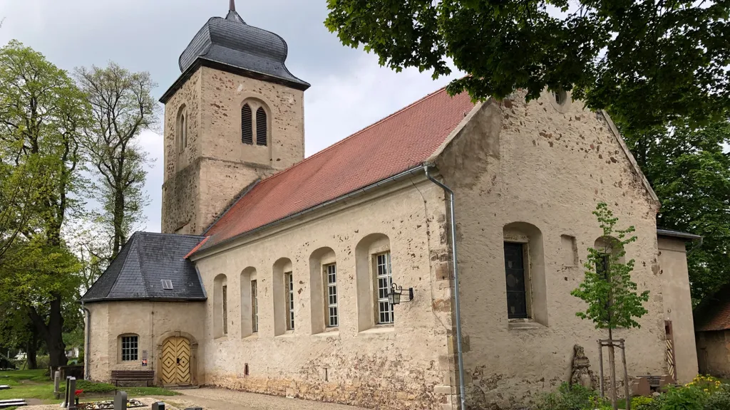 Die Schlosskirche in Ostrau erkunden individueller Stadtrundgang