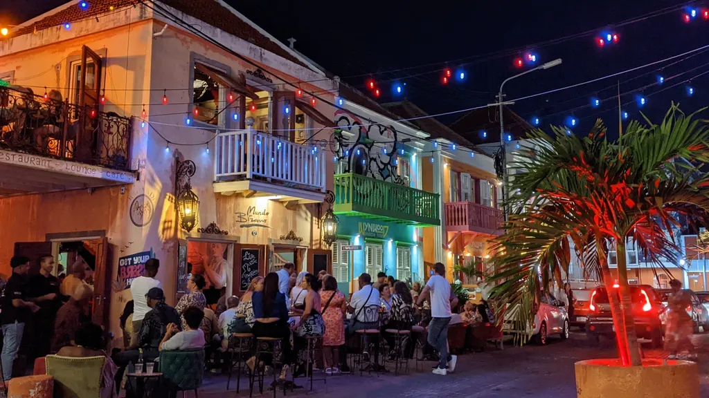 Willemstad (Curaçao) Highlights und Geheimtipps individueller Stadtrundgang