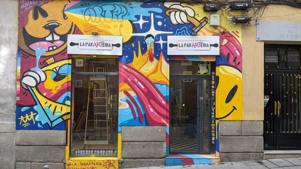 Madrid Street Art Tour in Lavapiés und Embajadores individueller Stadtrundgang