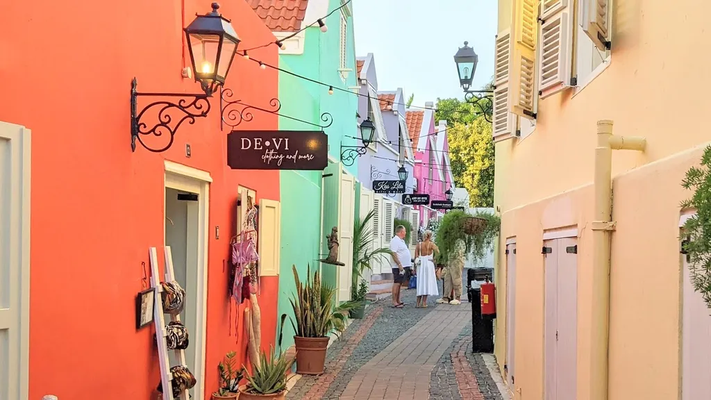 Willemstad (Curaçao) Highlights und Geheimtipps individueller Stadtrundgang