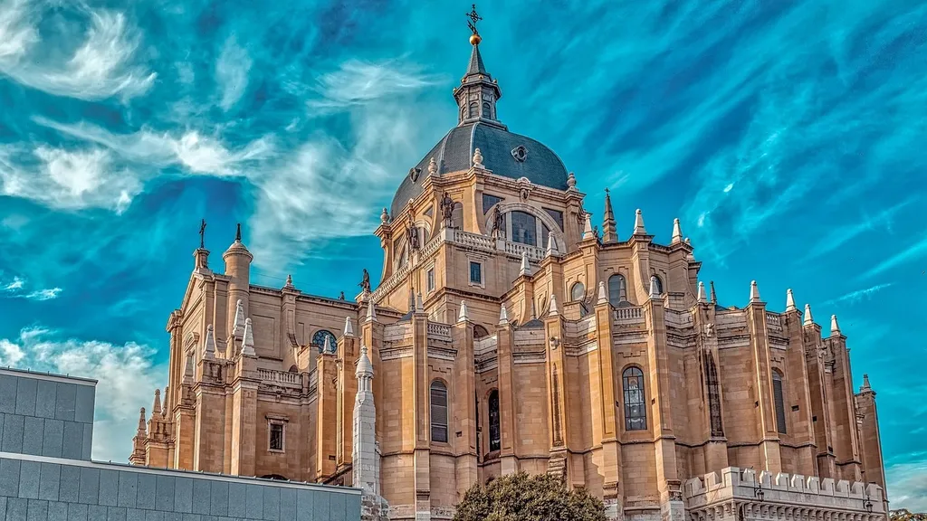 Madrid Führung durch's urbane, historische Zentrum individueller Stadtrundgang
