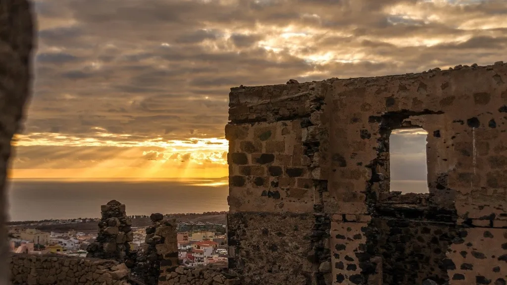 Casa Fuerte - Das Starke Haus in Adeje, Teneriffa individueller Stadtrundgang