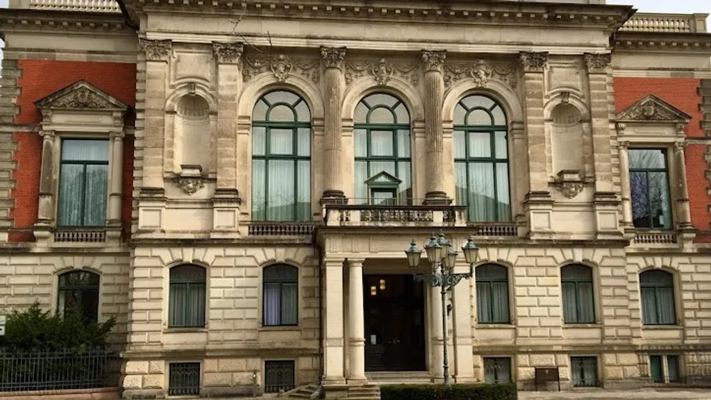 Magdeburg entdecken: Die prachtvolle Hegelstraße individueller Stadtrundgang