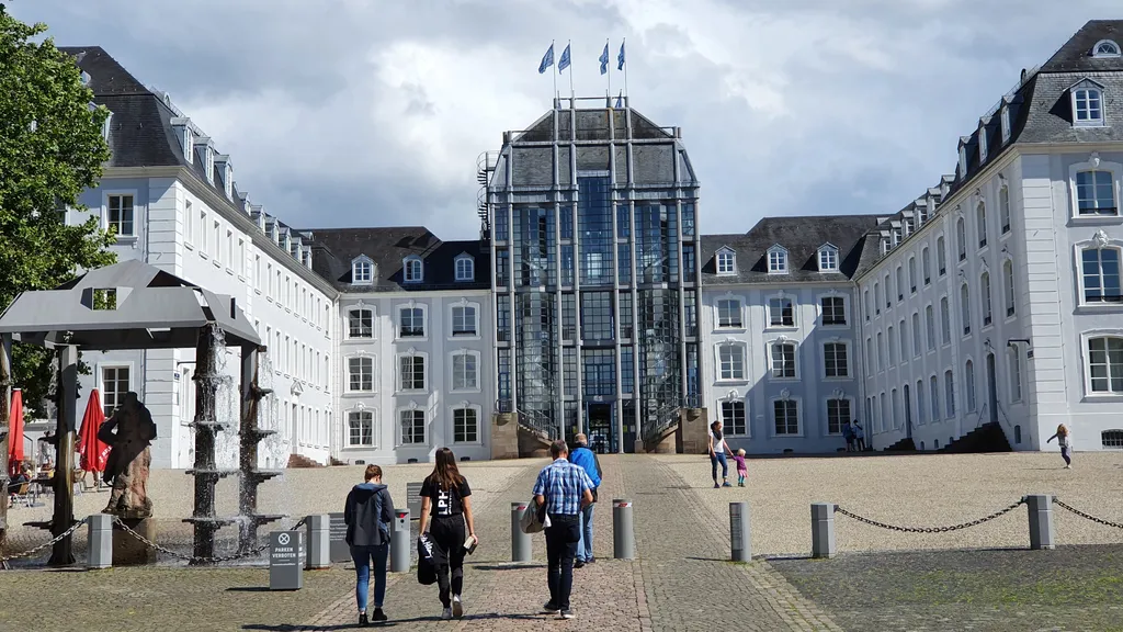 Saarbrücken von quirlig bis herrschaftlich individueller Stadtrundgang