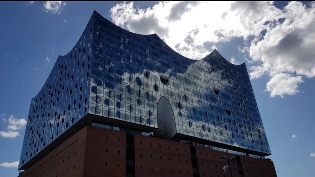 Klaus Störtebeker & Hamburger Sehenswürdigkeiten  individueller Stadtrundgang