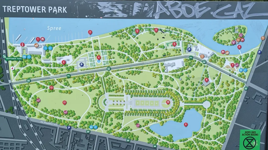Treptower Park Spaziergang für Entdecker individueller Stadtrundgang